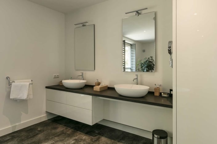 01_wastafelmeubel_maatwerk_vd-Lee_Veghel_2017