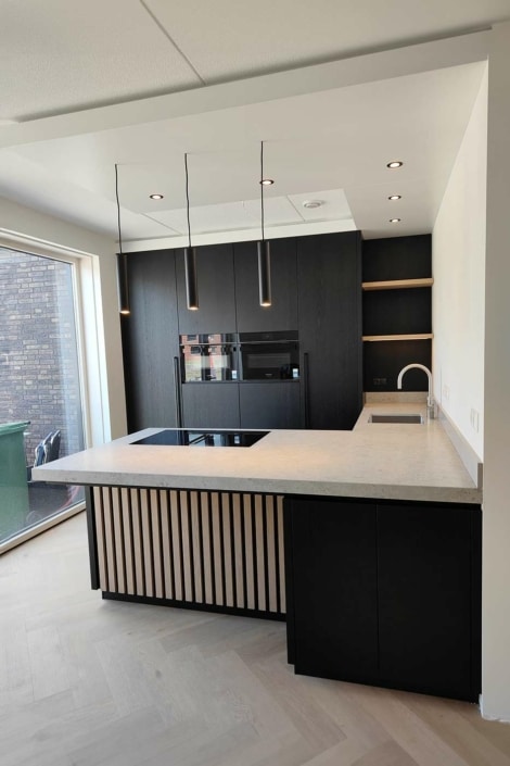 keuken-met-latjes_maatwerk_vd-Lee_Best_2024